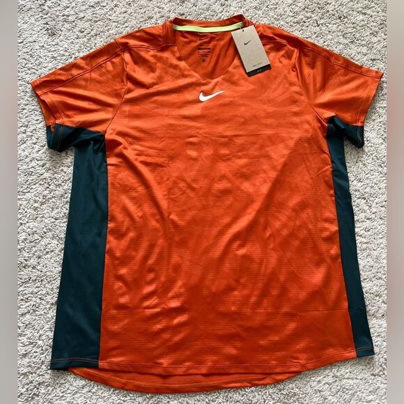 Nike Men Court Dri-FIT Advantage Slim Fit Tennis Shirt - Picture 1 of 5